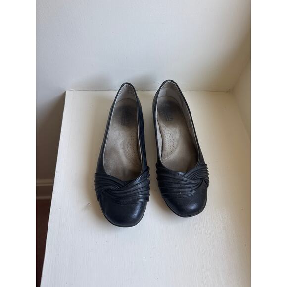 CLIFFS BY WHITE MOUNTAIN 8 Women's Hilt Comfort Flats - Picture 1 of 5